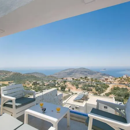 Villa Vista *